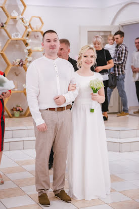 Fotógrafo de casamento Yana Tkach (yasyatkach). Foto de 2 de junho 2020