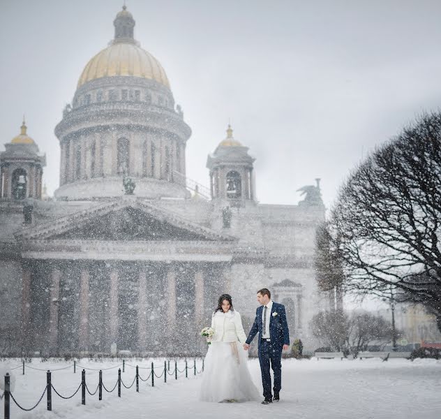 婚禮攝影師Elena Kotova（maoli）。2016 4月6日的照片