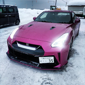 NISSAN GT-R R35