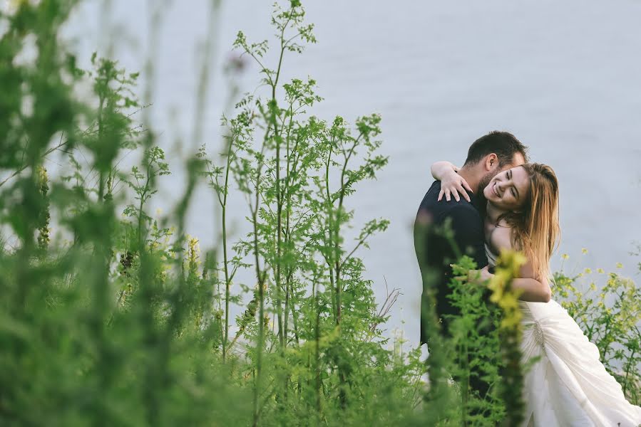 Wedding photographer Alin Panaite (panaite). Photo of 11 May 2016