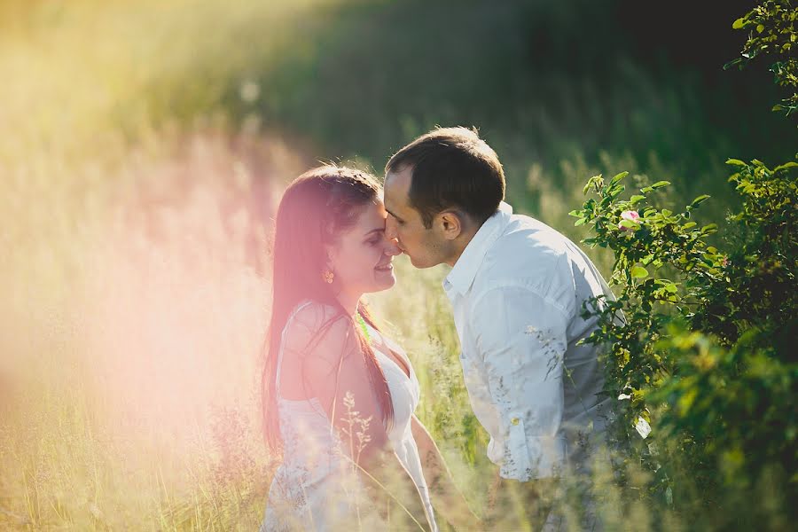 Wedding photographer Andrey Likhosherstov (photoamplua). Photo of 9 July 2013