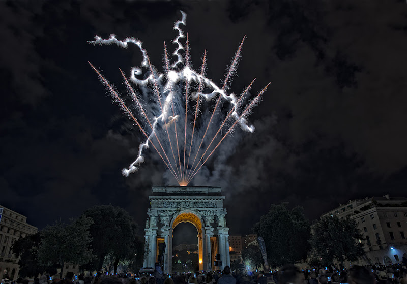 Fireworks di Andrea Izzotti