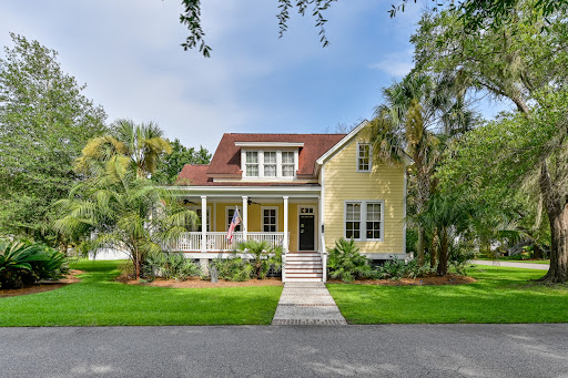 House with garden 1