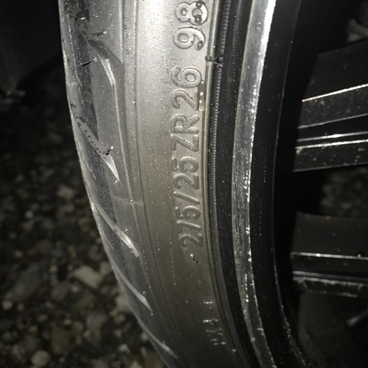 SRXの極太タイヤに関するカスタム事例の投稿画像3枚目