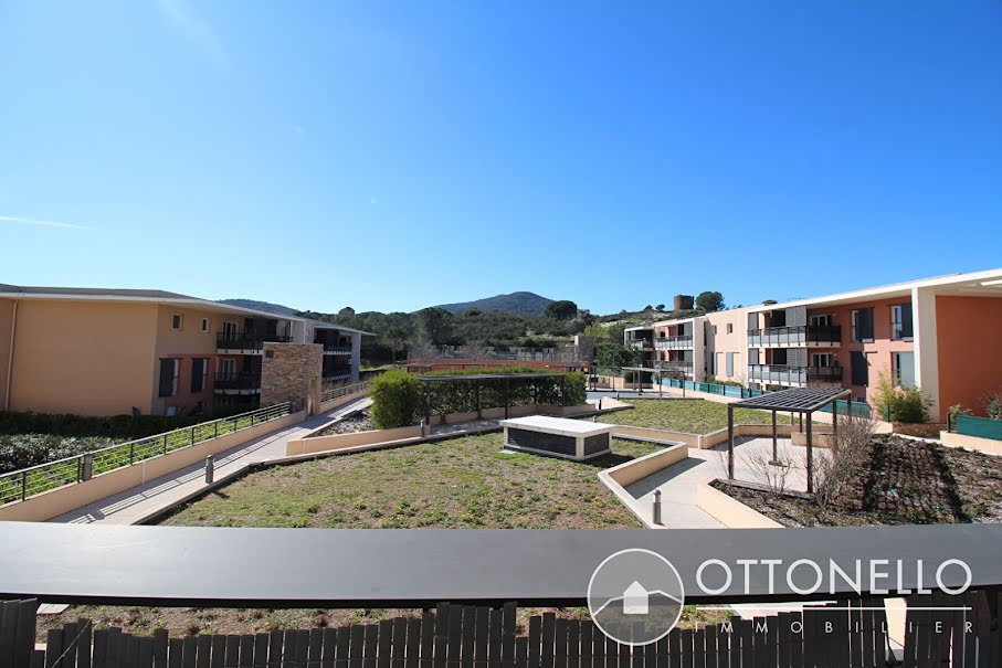 Vente appartement 4 pièces 76.85 m² à Roquebrune-sur-Argens (83520), 270 000 €