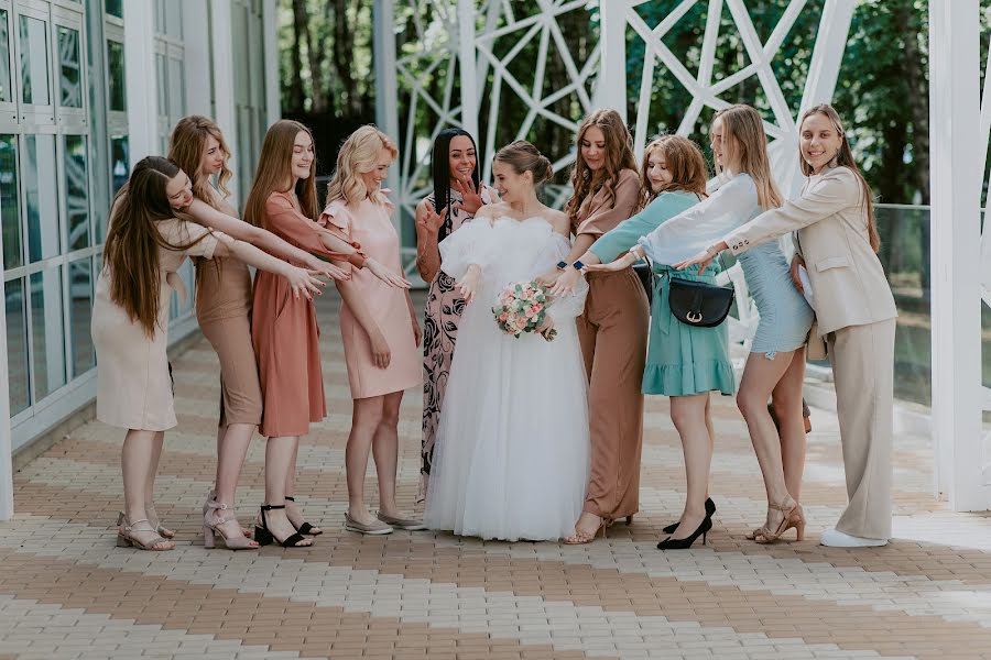 Hochzeitsfotograf Alla Bogatova (bogatova). Foto vom 12. April 2022