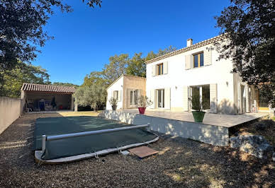 House with pool and terrace 2