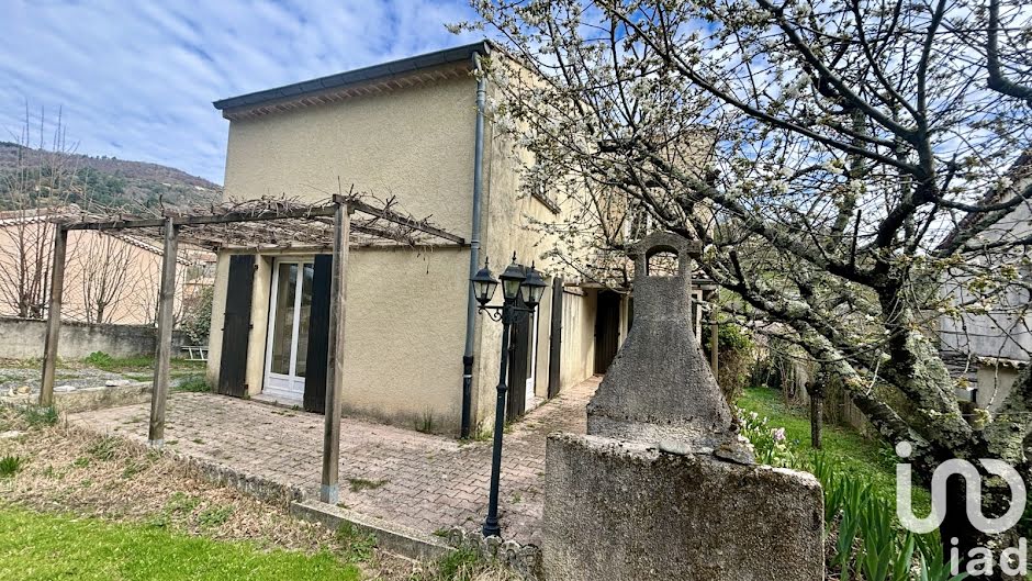 Vente maison 4 pièces 97 m² à Vals-les-Bains (07600), 185 000 €