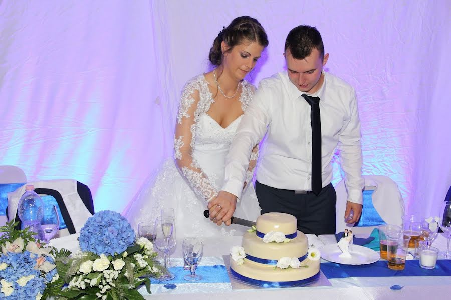 Wedding photographer Szilvia Tóthné Lelkes (tothnelelkes). Photo of 3 March 2019