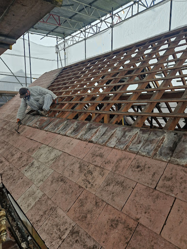Asbestos roof tile removal