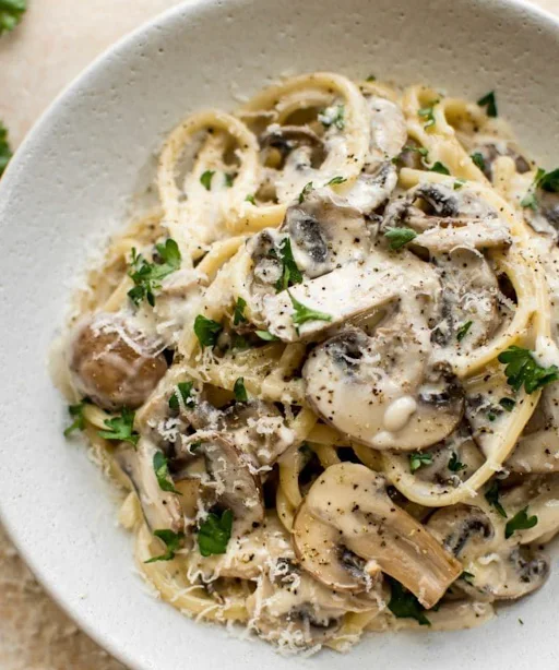 Gourmet Mushroom Alfredo Pasta (Regular)