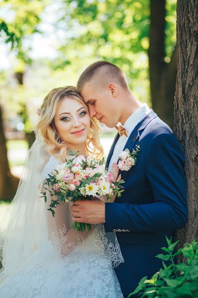 Fotógrafo de casamento Saviovskiy Valeriy (wawas). Foto de 11 de julho 2017