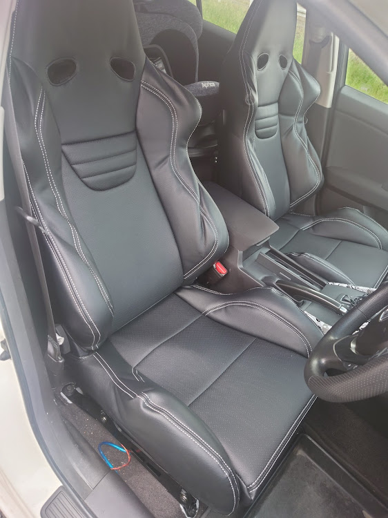 アコードツアラーの佐賀・RECARO SR-6・取り付けは加工必須・いらんセンサー多すぎに関するカスタム事例の投稿画像5枚目