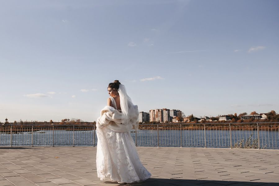 Fotografo di matrimoni Alena Shemyakova (elenshemyakova). Foto del 20 marzo 2022