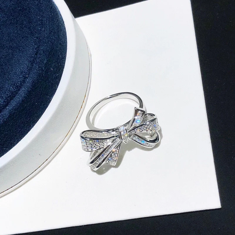 Volledige diamant strikring voor dames, mode persoonlijkheid. Een elegant en schitterend sieraad, perfect als cadeau of voor speciale gelegenheden.