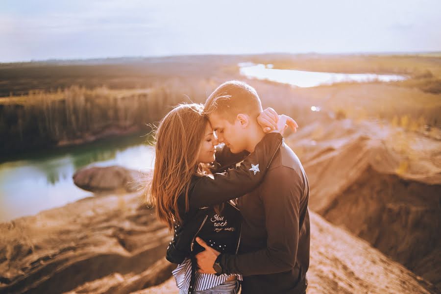 Fotografo di matrimoni Arina Sotnikova (id181278408). Foto del 21 maggio 2018