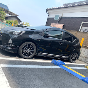 アクア NHP10