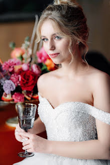 Fotografo di matrimoni Yuliya Moiseeva (yulyamoiseeva). Foto del 11 aprile