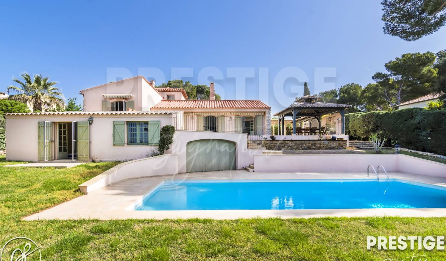 Villa with pool and terrace Sanary-sur-Mer