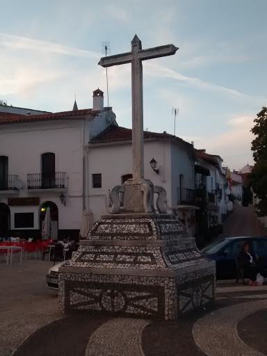 Plaza De Fuenteheridos