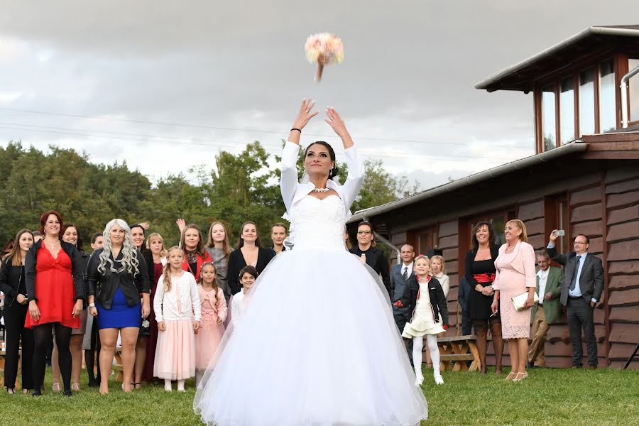 Photographe de mariage Anger Zoltán (anzeephoto). Photo du 16 avril 2020