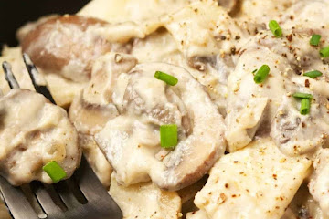 Vegan Mushroom Stroganoff