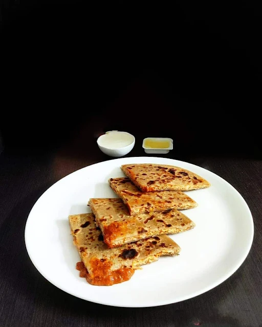 Aloo Pyaz Paratha