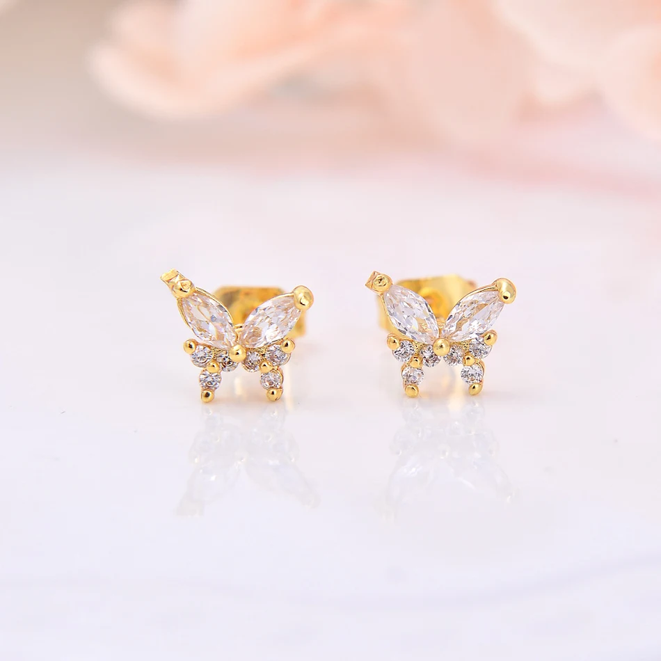 Copper Zircon-encrusted Stud Earrings Ornament. Sparkling elegance, perfect jewelry to enhance your look, and add style.