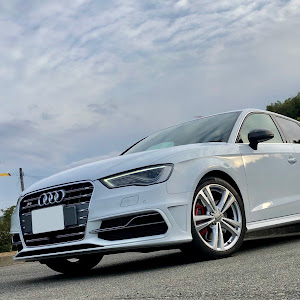 S3 スポーツバック
