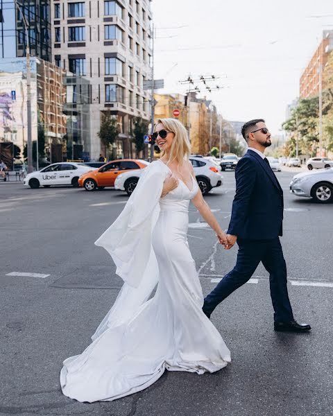 Fotógrafo de casamento Olesia Karatsiuba (olesiakaratsiuba). Foto de 6 de abril