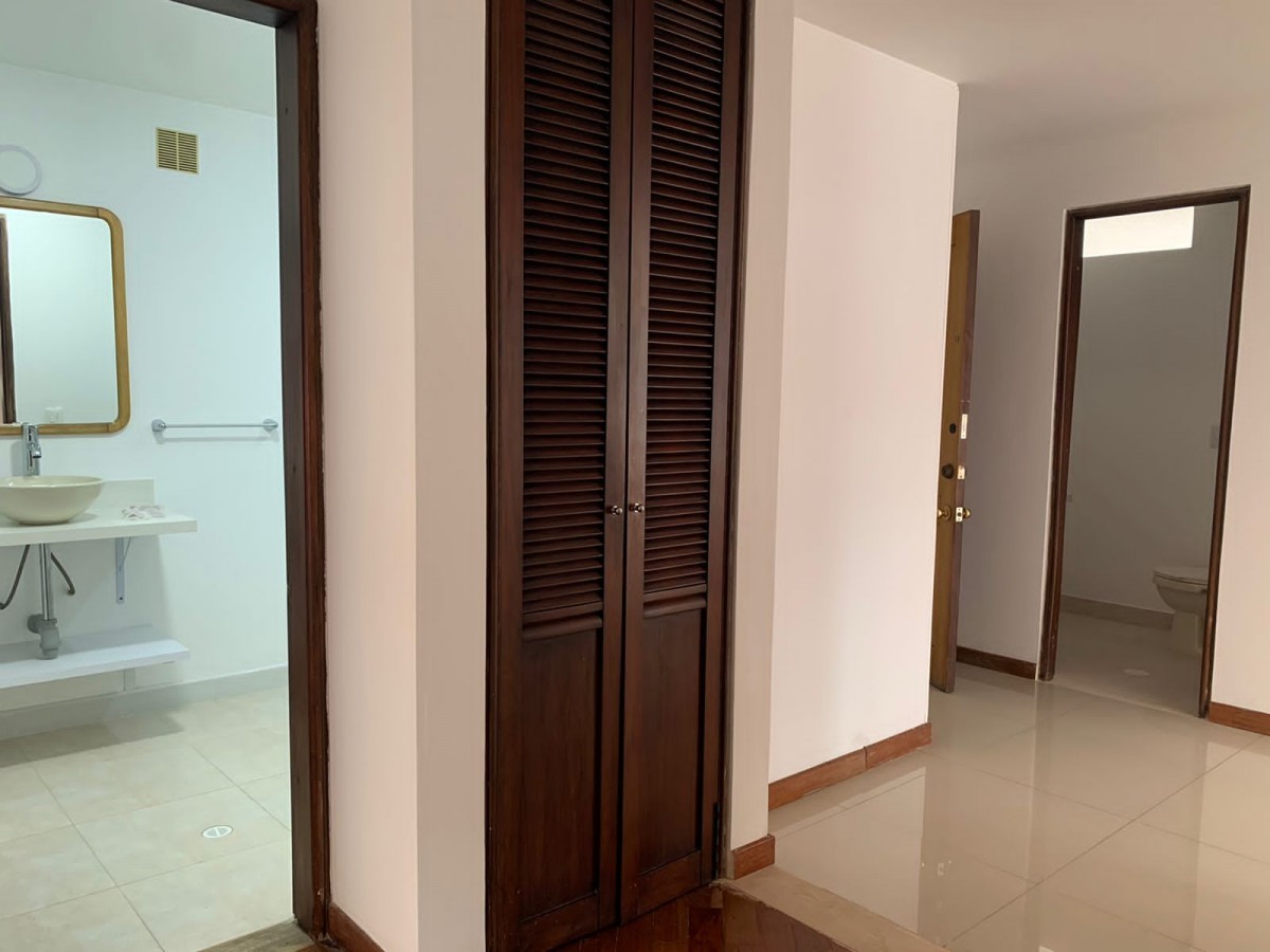 Apartamento En Venta - San Patricio, Bogota