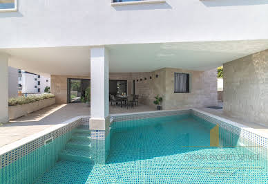 House with pool and terrace 4