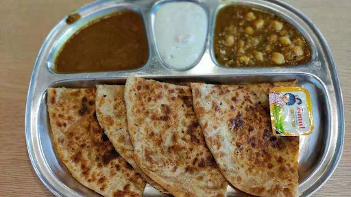 Aloo Parantha Thali