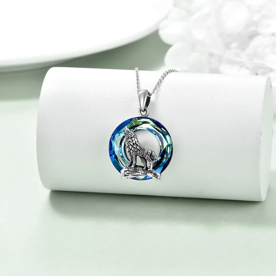 Collier et boucles d'oreilles loup viking en argent sterling avec cristal, bijou idéal pour un style nordique et cadeau parfait.