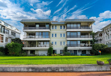 House with garden and terrace 1