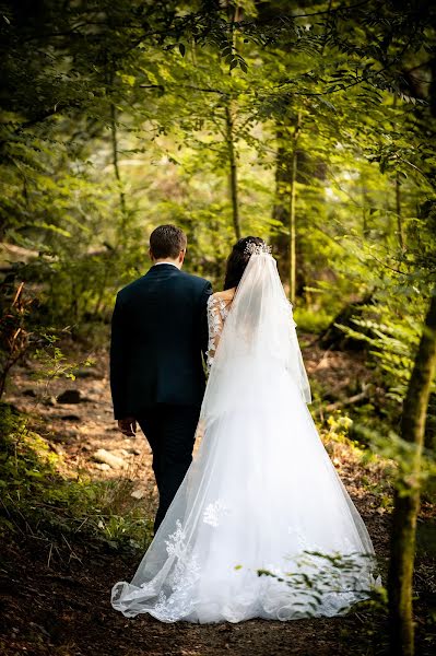 Fotografo di matrimoni Petr Zátka (petrzatka93). Foto del 30 dicembre 2019