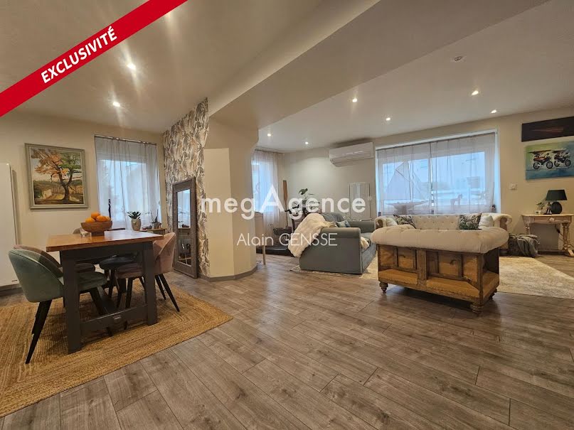 Vente maison 8 pièces 195 m² à Surgères (17700), 315 000 €