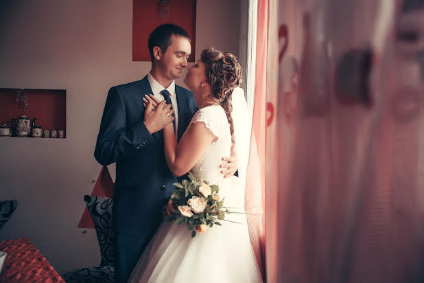 Fotógrafo de bodas Lesia Dubeniuk (lesych). Foto del 1 de octubre 2015