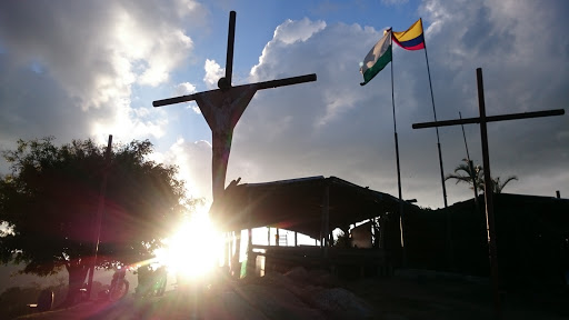 Cerro De Las Tres Cruces