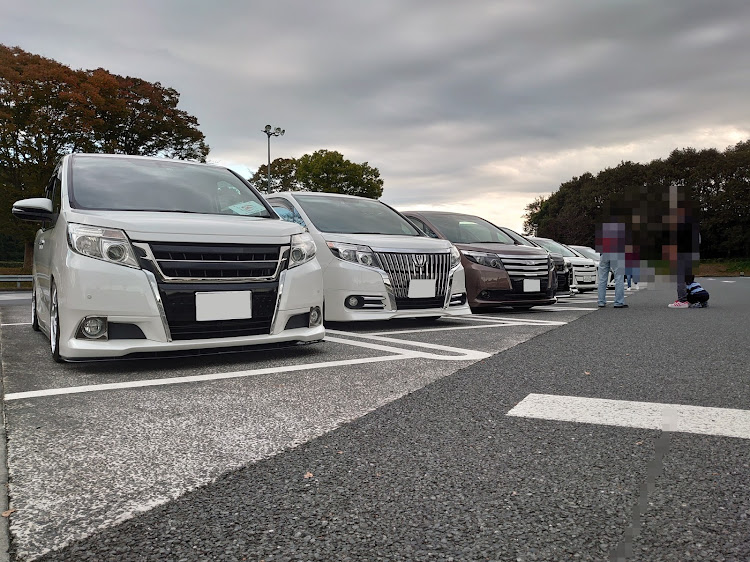 ノアのMT・オフ会に関するカスタム事例の投稿画像1枚目