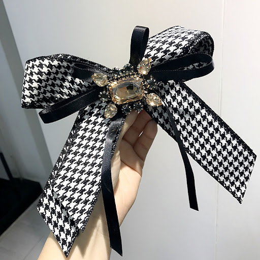 Title 5, High-End College Feng Shui Diamond Gem Houndsto...