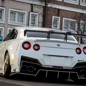 NISSAN GT-R R35