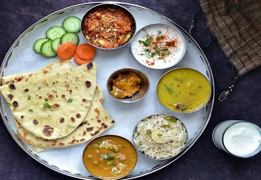 Special Chicken Thali