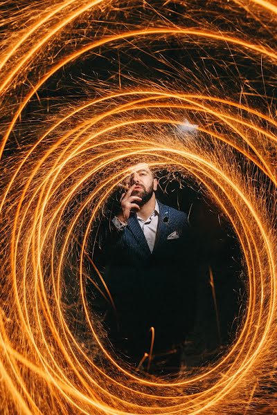 Wedding photographer Oleg Kaznacheev (okaznacheev). Photo of 6 December 2019