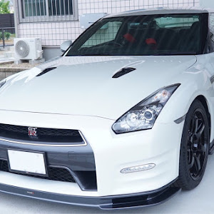 NISSAN GT-R R35