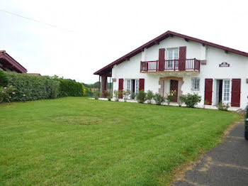 maison à Saint-Pierre-d'Irube (64)