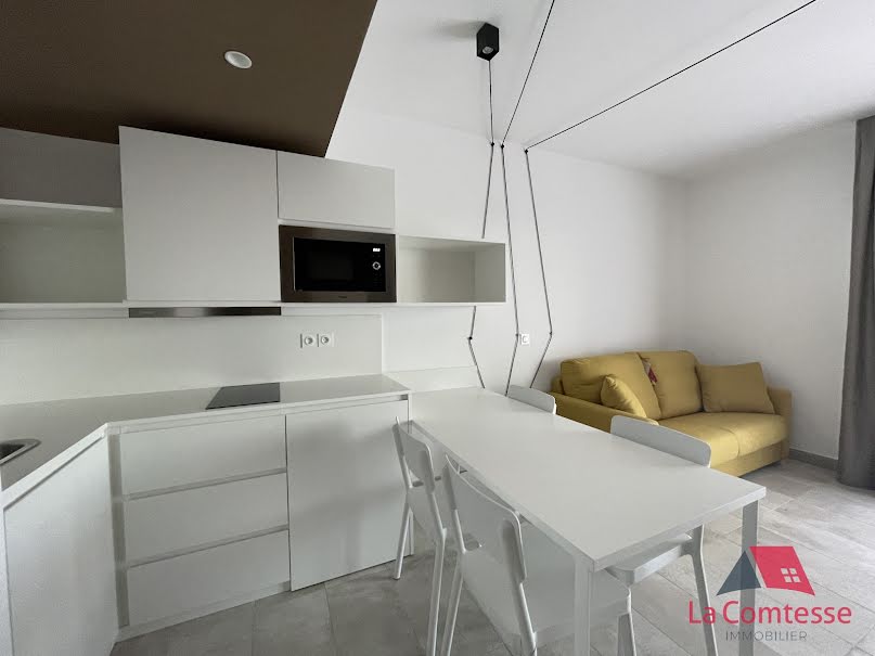 Location meublée appartement 2 pièces 35.3 m² à La Ciotat (13600), 1 234 €