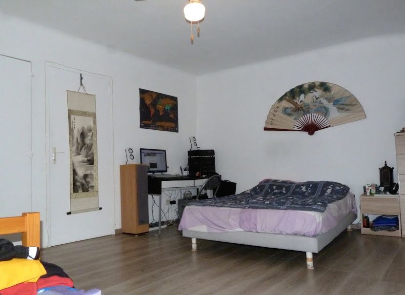 Location  appartement 2 pièces 42.3 m² à Jouques (13490), 597 €