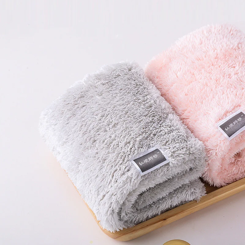 Bonnet de séchage cheveux japonais à l'acide hyaluronique pour femmes, serviette super absorbante, doux et efficace.