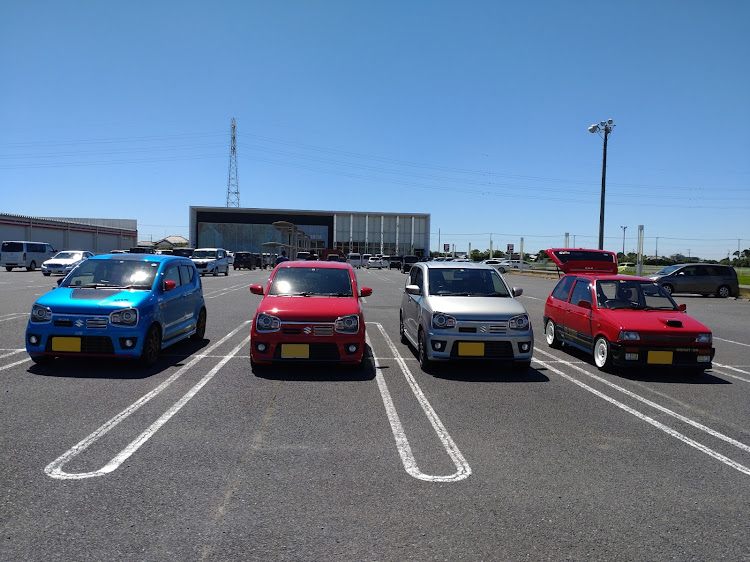 アルトワークスの集まれ！カーマニア・絶好調♪・猛暑・熱中症に気をつけて!!・ピックアップに選ばれたいに関するカスタム事例の投稿画像3枚目